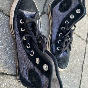 Converse All Star lined high tops 6.5, like new!